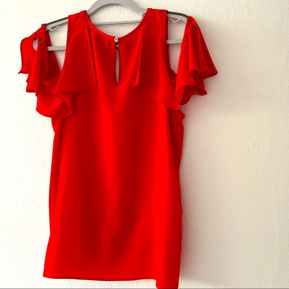 VINCE CAMUTO Red Blouse ❤️ - Picture 3 of 5
